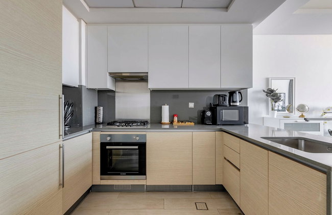 Globalstay Luxury Azizi Mina Beachfront - Foto 11