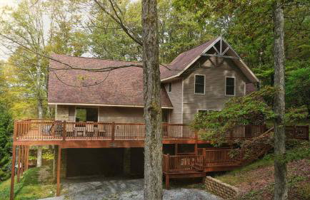 Mountain retreat w 2 fireplaces & lake - Foto 6