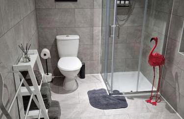 Flamingos Nest Oxford Countryside Apartment Oxford - Bicester Village - Blenheim Palace - WiFi- Free Parking - Foto 7