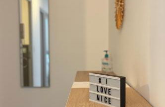 Appartement confortable avec balcon - Proche Gare Riquier SNCF - Foto 8