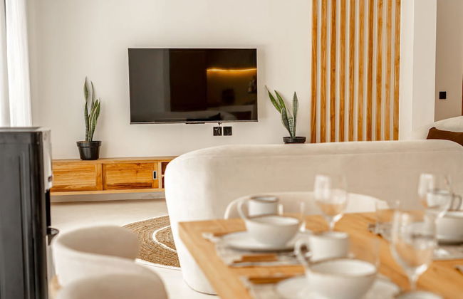 Udara by EVDEkimi - Spacious 4BR Pool villa with Lush garden at Artistic Center of Ubud - Foto 25