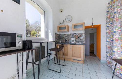 La Tour du Castel Beach - 200m de la plage - Foto 2