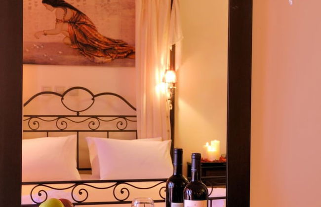 Byzantinon Hotel - Photo 11