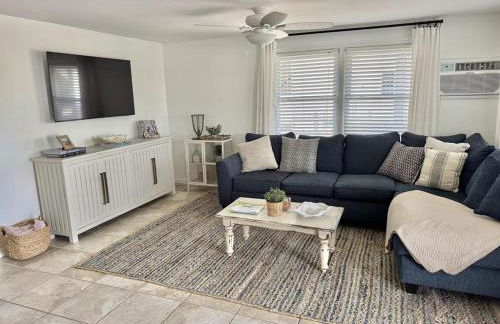 Welcome To The Sea Hunt An Updated, New-To-Market Coastal Gem - Foto 16