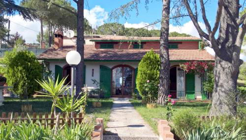 I Pini House - Photo 3, Garden view