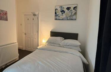 Cosy Six Bedroom House in Bedford Town - Foto 10