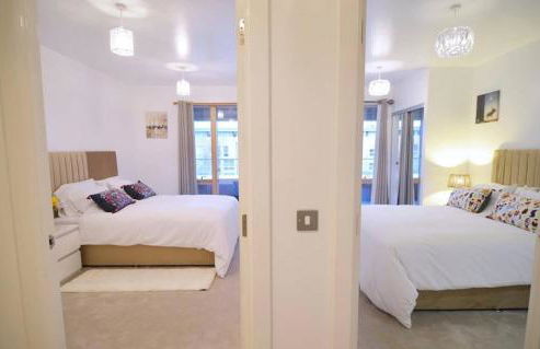 Royal Docks Modern Retreat Eddington Court Sleeps 5 - Foto 10