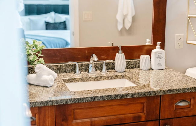 Lakefront Pool Side Townhouse -barona Beach - Photo 16