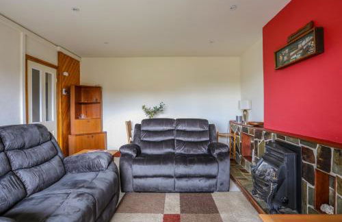 Hillside Apartment - Photo 5