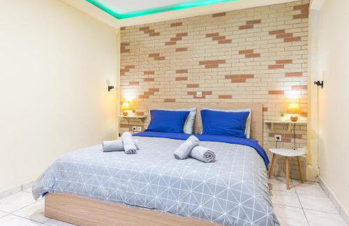 Amazing Apartment Pallini - Near Airport & Metro - Foto 33