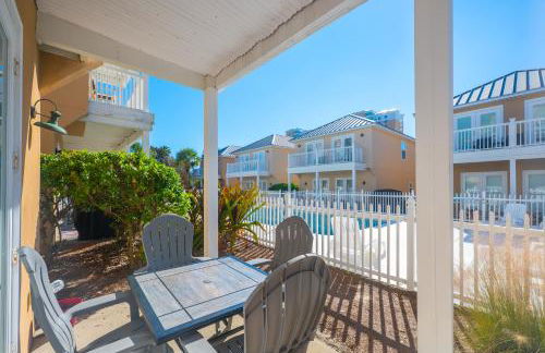 Beach Getaway for 15 A Few Steps from the Sand - Foto 15