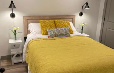 Main Street Farmhouse City Retreat by Hollyhock - Foto 25