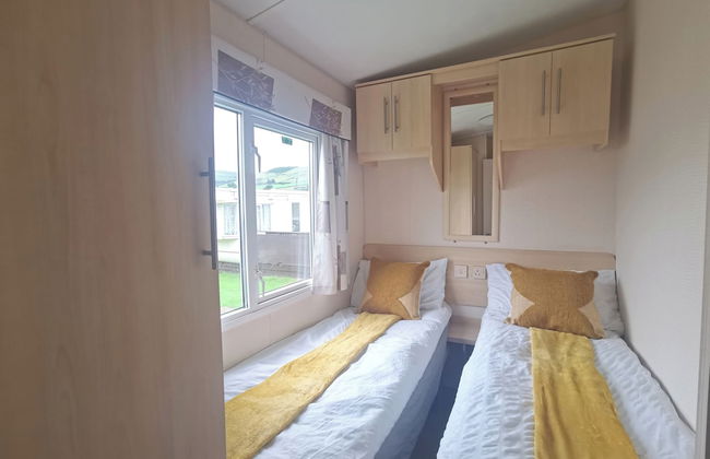 Snowdonia Holiday Sea Beach and Mountains View - Photo 6