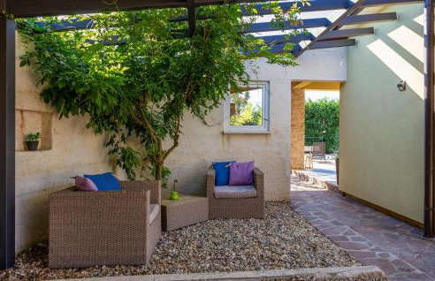 Awesome Home In Naselje Muzini - Foto 20