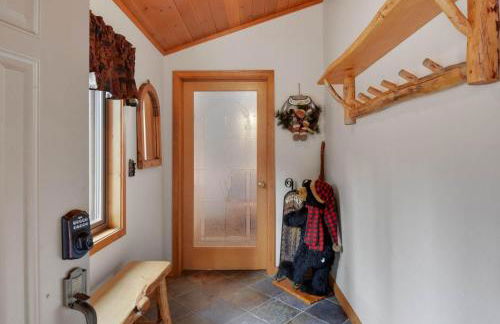 Lake Tahoe Treasure! Minutes From Beach & Skiing - Foto 63