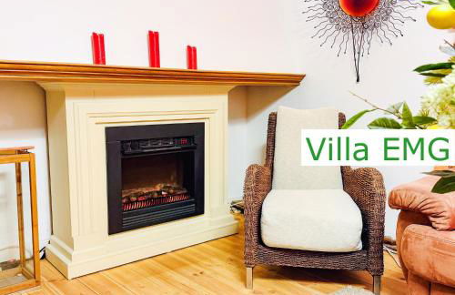 Villa EMG Ferienhaus in Alleinlage mit Privatsee Jacuzzi und Sauna für bis zu 22 Personen bei Osnabrück - Foto 73