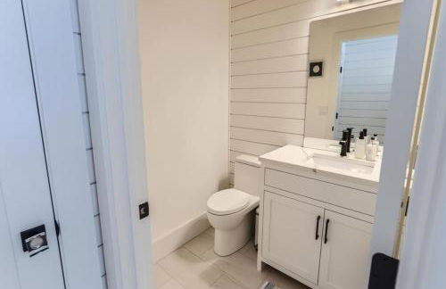 Vineyard Haven Retreat With Pool & Guest House Oasis - Foto 34