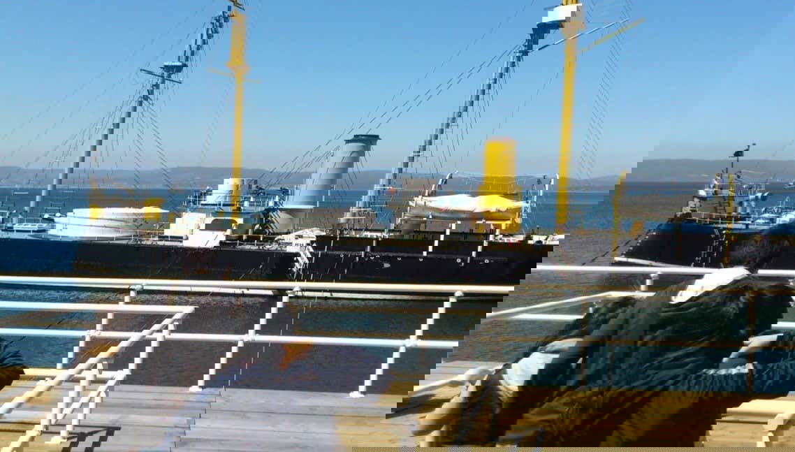 Contemplando o Monitor Huáscar