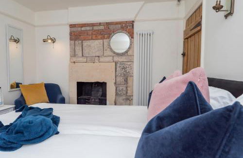Heron Stays Bath- Boutique Period Group Properties, Parking for 4 Cars, Just 3 Miles to Bath Central, Sleeps 14 - Photo 80