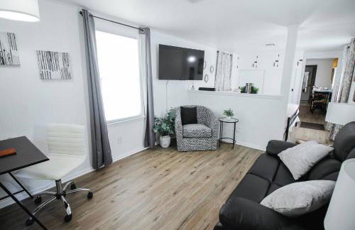 Central Location with In Home Washer and Dryer - Foto 12