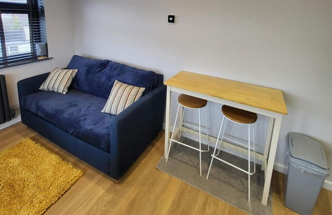 Town Centre Modern 1 Bed Self-contained Apartment - Foto 6