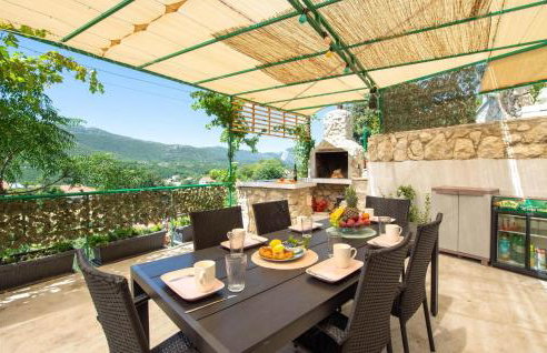 Beautiful Home In Kostanje With Wifi - Photo 13