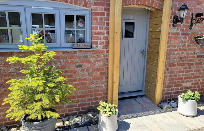 3 Bedroom Cottage - Hot Tub, Garden, Parking - Foto 33