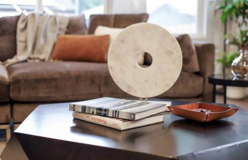 Zen Haus* Lavish Getaway w/ Gym, Sauna, Hot Tub - Foto 63