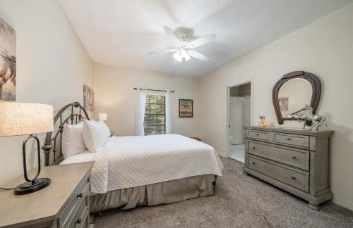 Luxury Rock Creek Cabin w Deck by Lake Hamilton - Foto 20