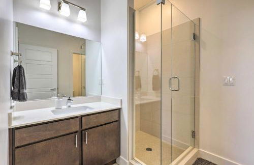 Sunny Resort Townhome and Balcony and Pool Access - Foto 20