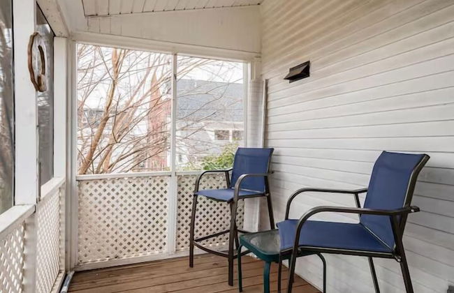 Cozy Cape Cod Bungalow - Foto 10