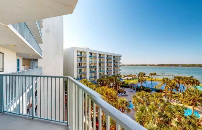 1br/1ba Sleeps 4 Near Beach w/ Breathtaking Ocean Views - Photo 31