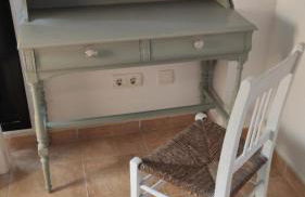 Beautiful Duplex with a Patio - Photo 12