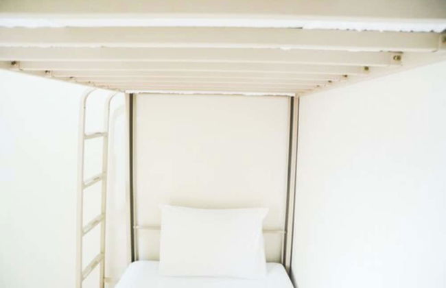 Comfortable 2BR Springlake Summarecon Apartment - Photo 4