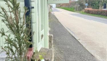 Moorleigh House Entire Property Sleeps 10 - Foto 2