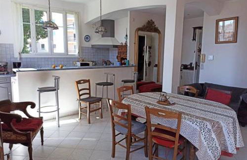 Villa tres proche du centre ville - Photo 15