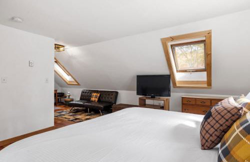 Secluded Cottage with hot tub, fire pit, and views - Foto 46