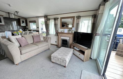 Honeysuckle Hot Tub Lodge - Foto 16