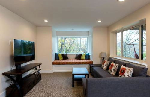 Exquisite Sunny Cabin Rental with a Hot Tub in Front Royal, Virginia - Foto 20