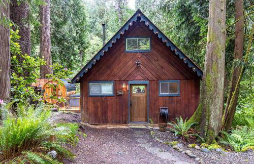 Luna's A-Frame - River & Spa - Foto 9