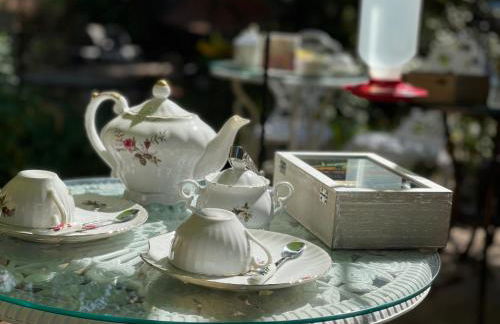 Vintage RV Creekside Nature Retreat near Ojai next to Swim Holes Hike - Foto 59