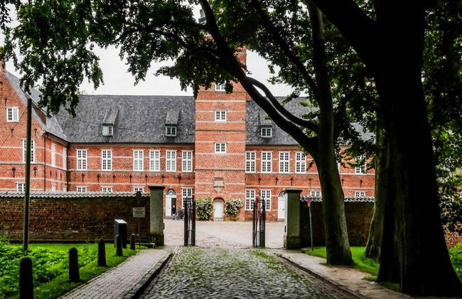 Liebevoll Eingerichtete Ferienwohnung in Husum - Photo 17