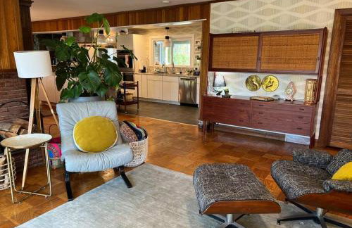 Swanky Midcentury Ranch - Foto 23
