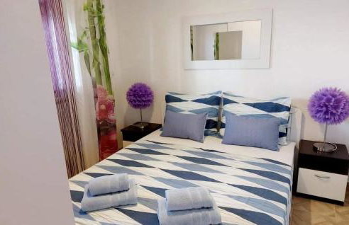 Pet Friendly Home In Postira With Wifi - Photo 33