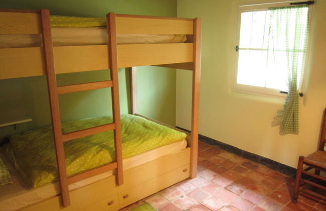 Tranquil Home With BBQ - Photo 6