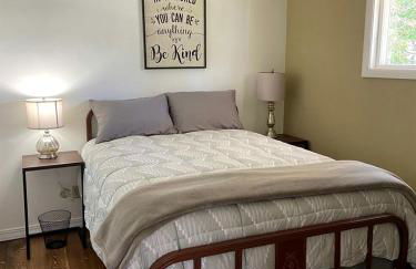 Charming Downtown Cottage with Porch & Backyard Retreat near Beaverhead River in Dillon, Montana - Foto 22