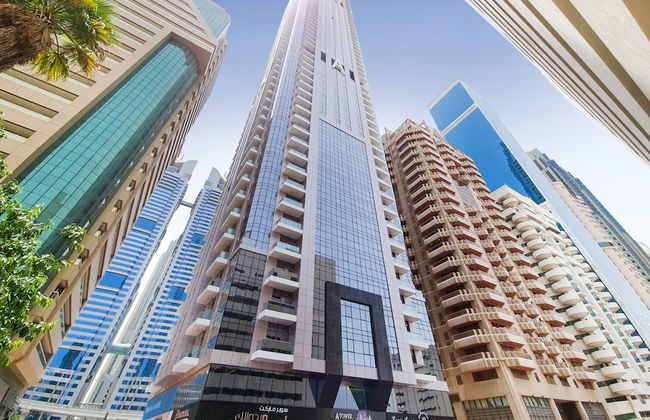 GreenFuture - High-Rise Sleek Studio With Panoramic City Views - Photo 15