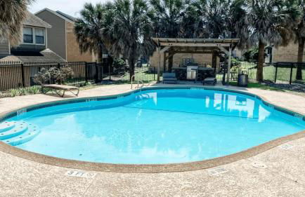 10 Min to Downtown - Pet-friendly, TV with Parking - Foto 3