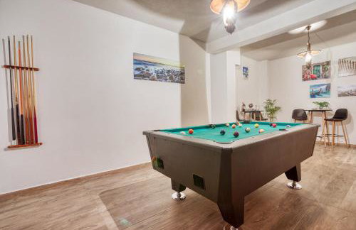 LUXURY VILLA PARADISE 120m from sandy beach, heated pool, billiard, max 12 pax - Foto 40