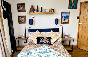 Beachside Bliss in Heart of Town - Foto 1